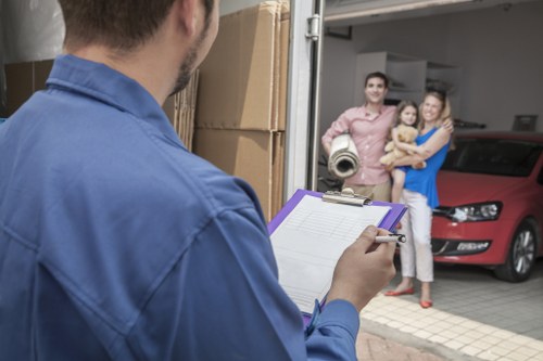 Van transport for household and business items in Elephant and Castle
